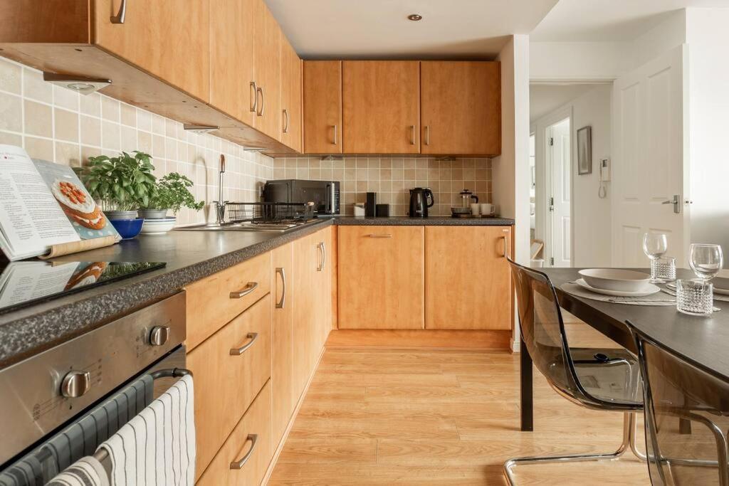 Lux Waterfront 2 Bed Apt, V&A 10Min Walk, St Andrew'S Golf 25Min Drive Dundee Zewnętrze zdjęcie